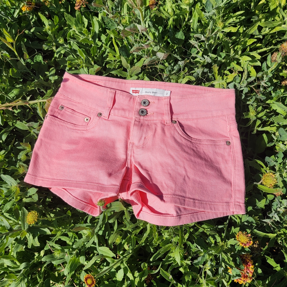 Levi's Women's Peach Pink Denim Shorty Shorts Size 3